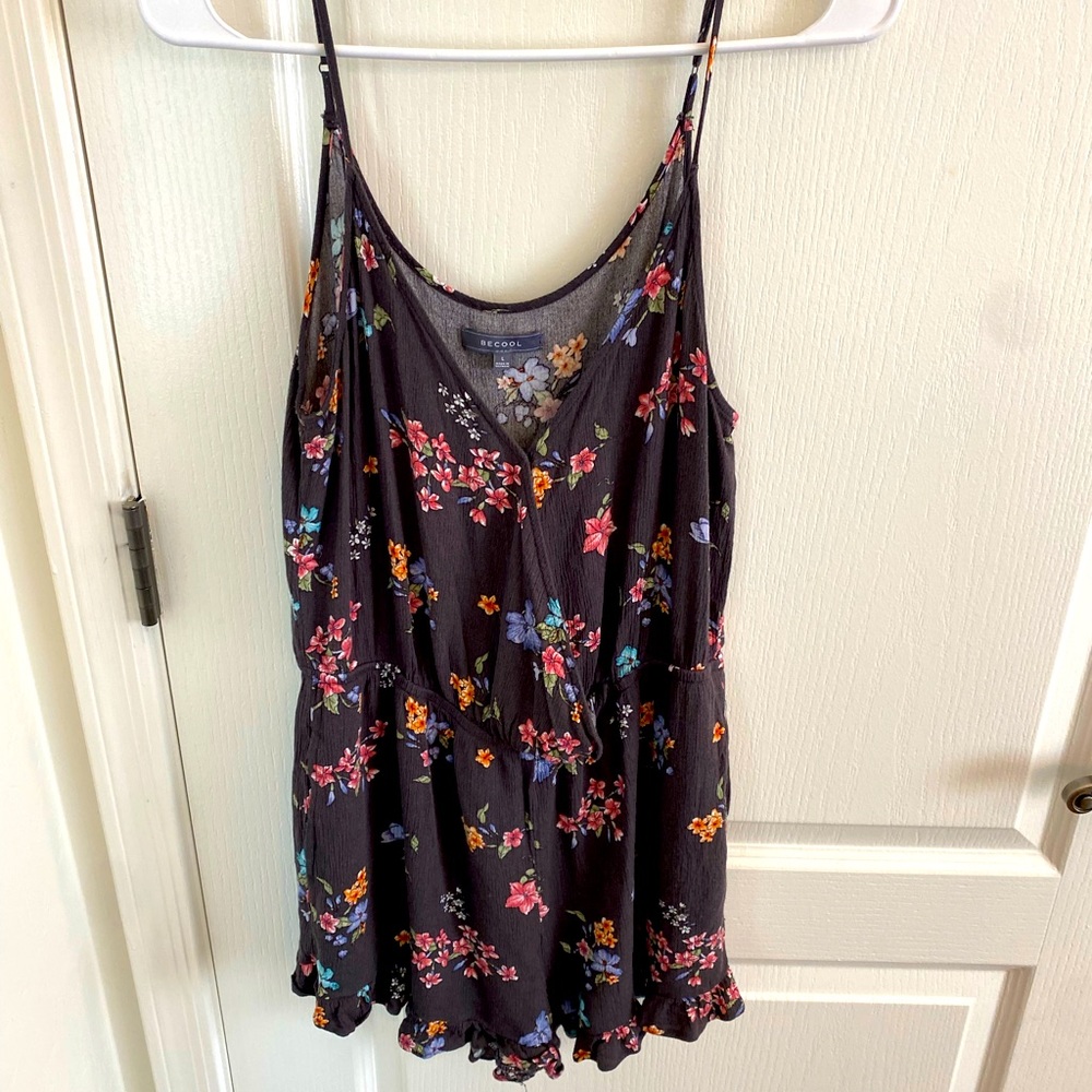 Be Cool Romper size Large